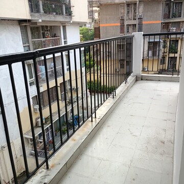 Balcony in 1 BHK Apartment at Vasant Kunj – for Rent