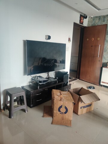 Furnished Amenities in 2.5 BHK Apartment at Rustomjee Elanza, Malad West – for Rent
