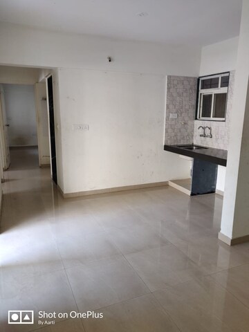 Room in 2.5 BHK Apartment at Kumar Kul Utsav, Kondhwa Budruk – for Rent