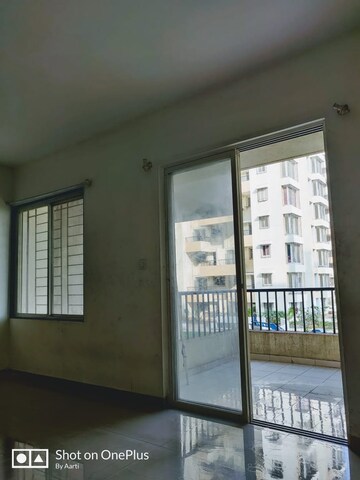 Room in 2.5 BHK Apartment at Kumar Kul Utsav, Kondhwa Budruk – for Rent
