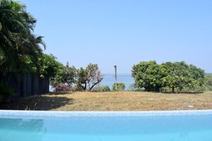 Swimming Pool in 3.5 BHK Villa at Dabolim – for Sale