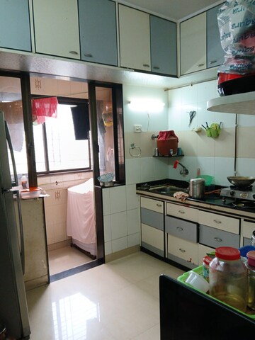 Kitchen in 4 BHK Apartment at Thakur Vishnu Shivam Tower, Kandivali East – for Rent