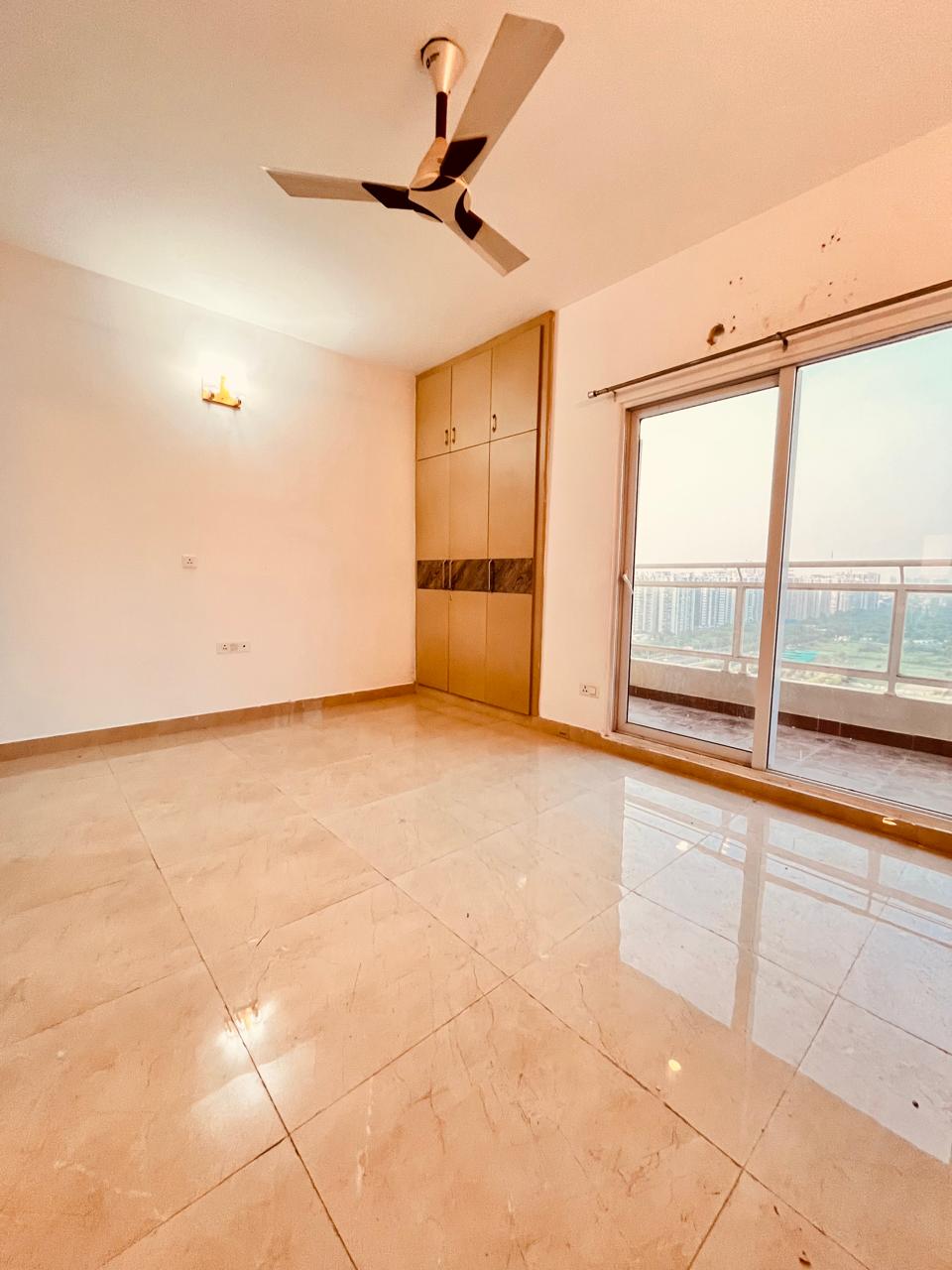 3 BHK + Pooja Room Apartment For Sale in Elite Golf Green