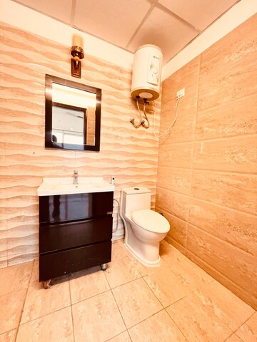 Furnished Amenities in 3 BHK Apartment at Elite Golf Green, Sector 79 – for Sale
