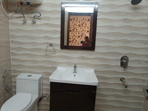 Team Area in 3 BHK Apartment at Elite Golf Green, Sector 79 – for Sale