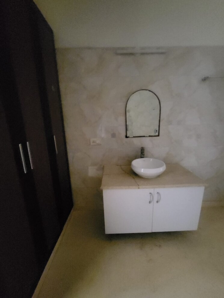 Bathroom, shakti-the-sky-lark-apartment 3 Bedroom 2400 Sq.Ft. Apartment In Sector 52 Gurgaon 9062878