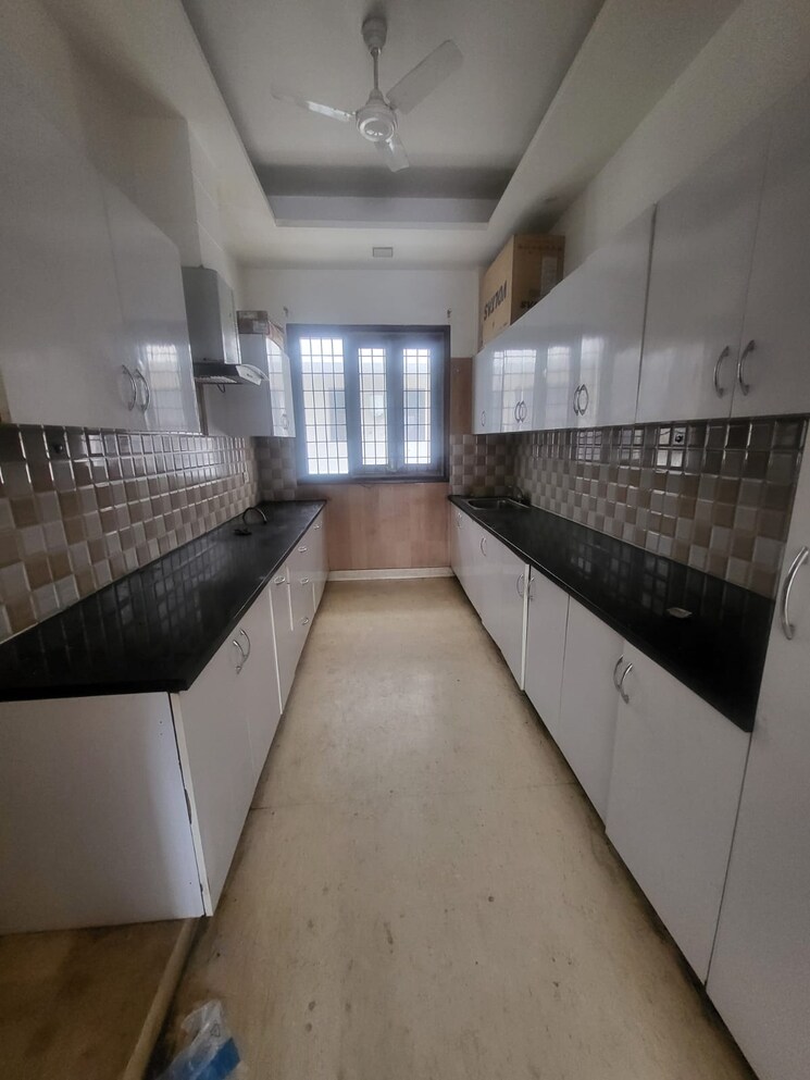 undefined, shakti-the-sky-lark-apartment 3 Bedroom 2400 Sq.Ft. Apartment In Sector 52 Gurgaon 9062878