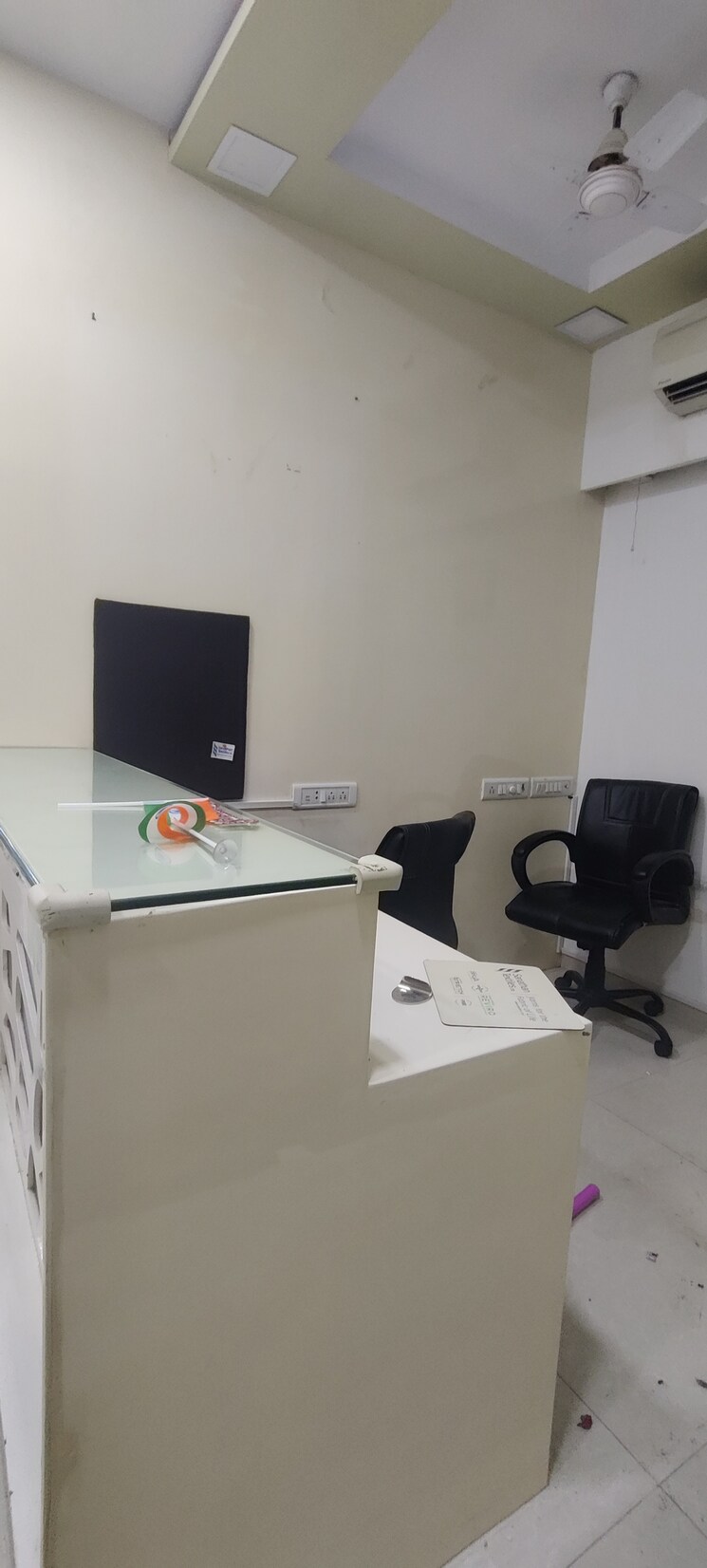 Team Area, kamala-mills Commercial Office Space 1200 Sq.Ft. In Lower Parel Mumbai 9062916
