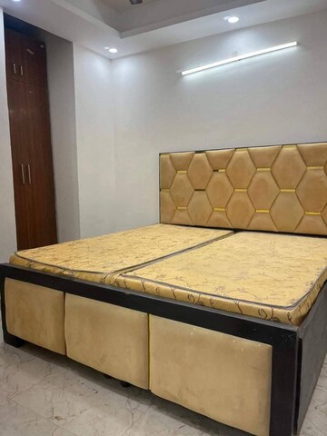 Bedroom in 1 BHK Builder Floor at Palm Residency Chhatarpur, Chattarpur – for Rent