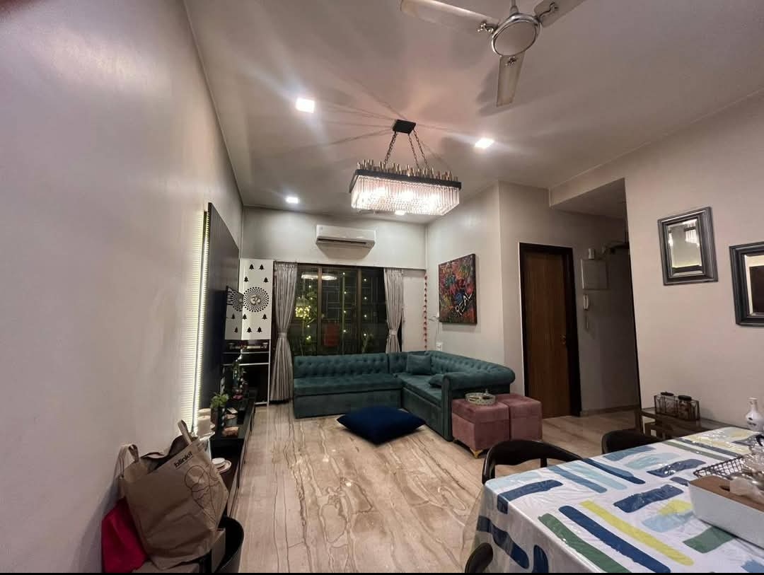 2 BHK Apartment For Rent in Hiranandani Gardens