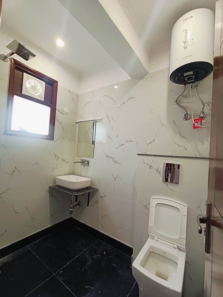 Team Area, palm-residency-chhatarpur 2 Bedroom 1000 Sq.Ft. Builder Floor In Chattarpur Delhi 9062920