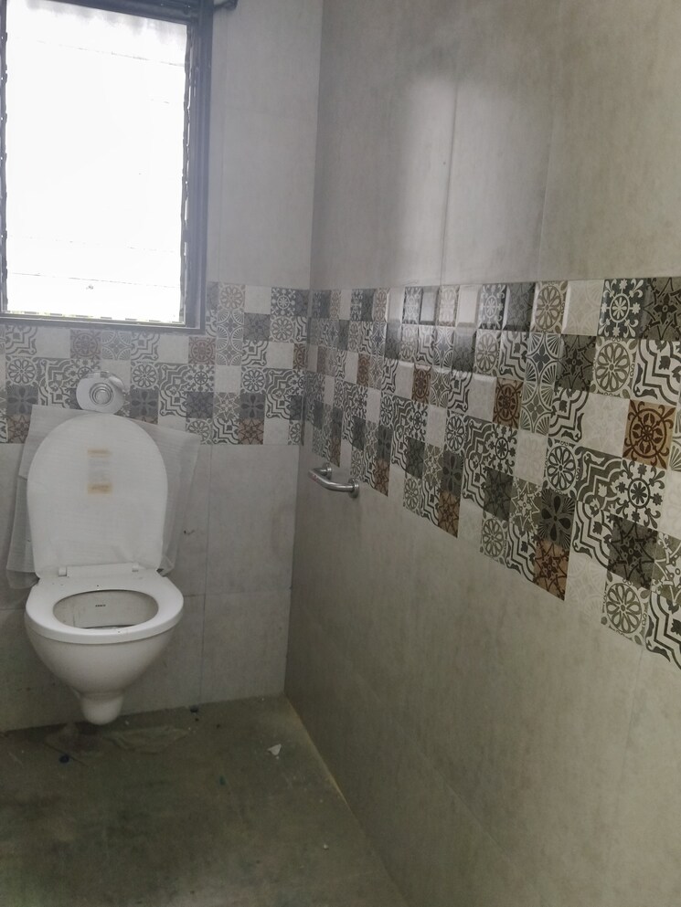 Bathroom, arihant-chs-ghatkopar-east 2 Bedroom 700 Sq.Ft. Apartment In Ghatkopar East Mumbai 9062918