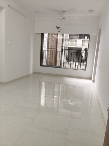 Room in 2 BHK Apartment at Arihant CHS Ghatkopar East, Ghatkopar East – for Rent
