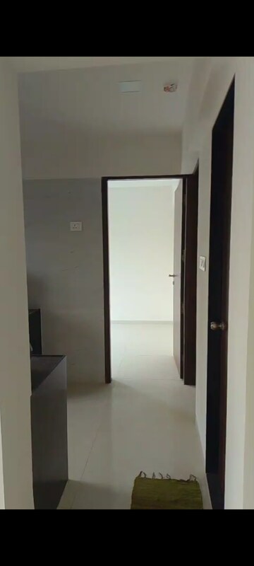 Room in 2 BHK Apartment at Kripa Bliss, Vikhroli East – for Rent