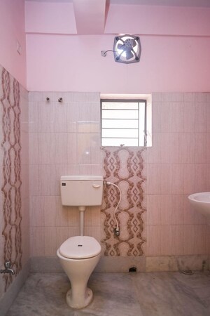 Bathroom in 4 BHK Apartment at Mahatma Gandhi Road – for Sale