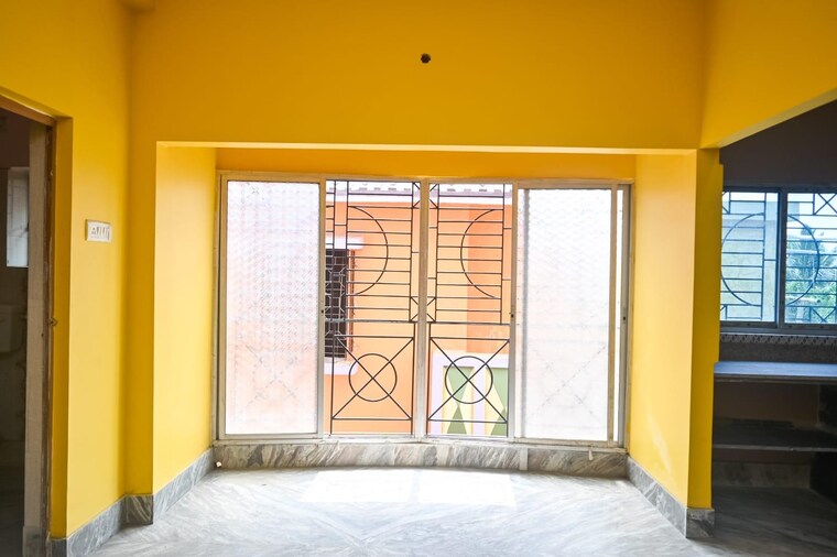 Room, mahatma gandhi road 4 Bedroom 2296 Sq.Ft. Apartment In Mahatma Gandhi Road Kolkata 9062940