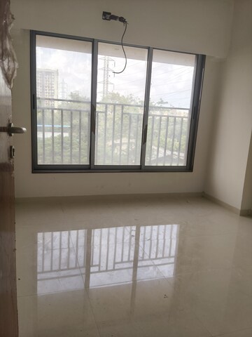 Room in 2.5 BHK Apartment at Vikas CHS Ghatkopar, Ghatkopar East – for Rent