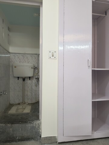 Bathroom in 1 BHK Apartment at Sarita Vihar – for Rent