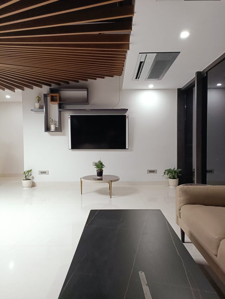 Team Area, pinnacle-tower-sector-62 Commercial Office Space in IT/SEZ 96000 Sq.Ft. In Sector 62 Noida 9062973