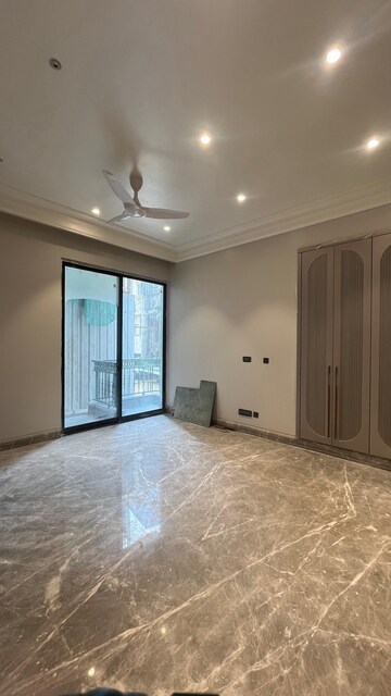 Bedroom in 3 BHK Builder Floor at Defence Colony – for Sale