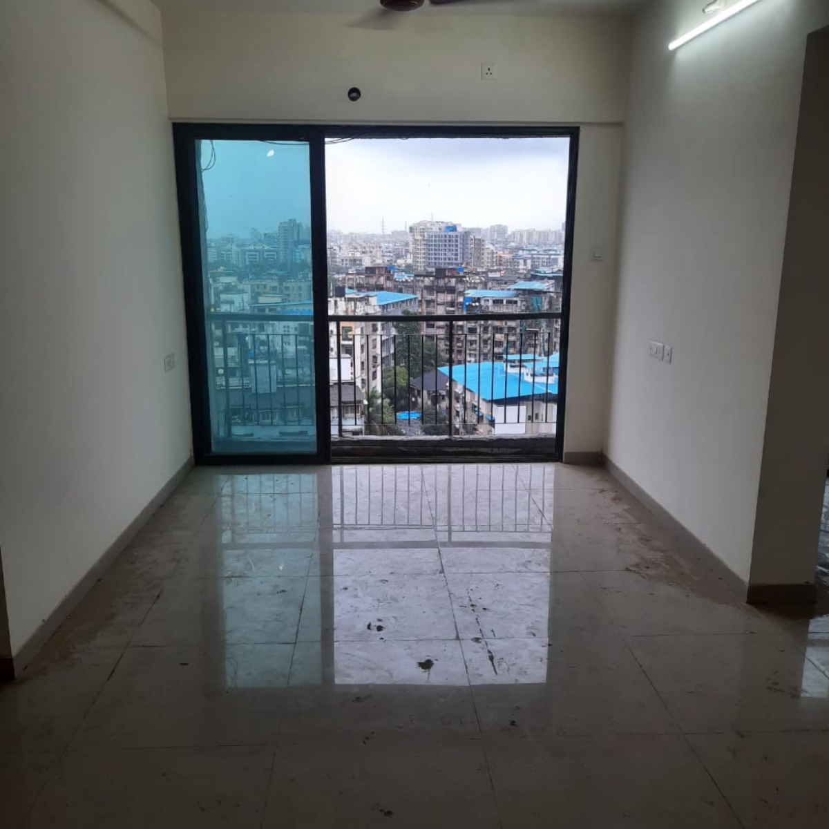 1.5 BHK Apartment For Rent in Man Opus
