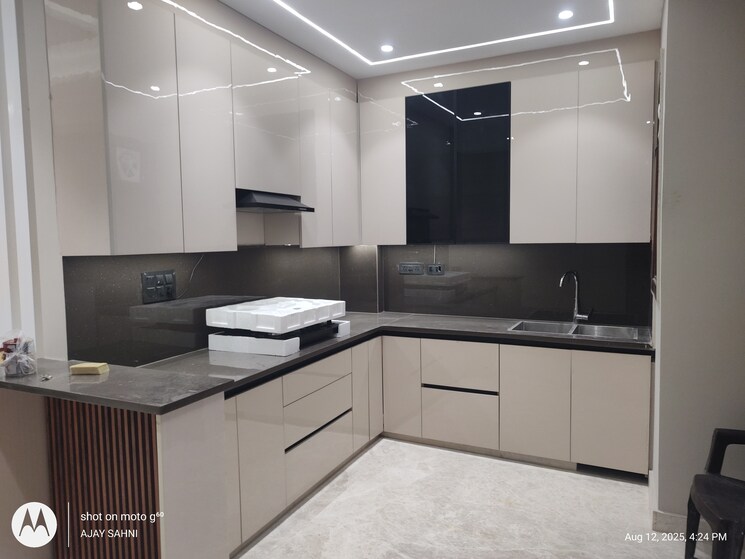 Kitchen, shanti kunj 5 Bedroom 3200 Sq.Ft. Builder Floor In Shanti Kunj Delhi 9062981