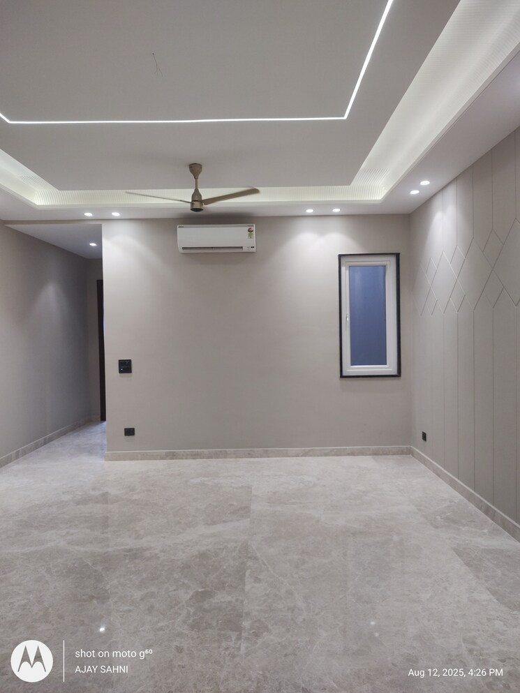 Bathroom, shanti kunj 5 Bedroom 3200 Sq.Ft. Builder Floor In Shanti Kunj Delhi 9062981