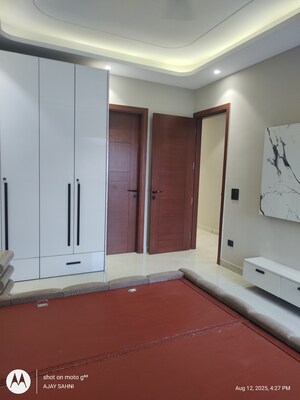 Furnished Amenities in 5 BHK Builder Floor at Shanti Kunj – for Sale