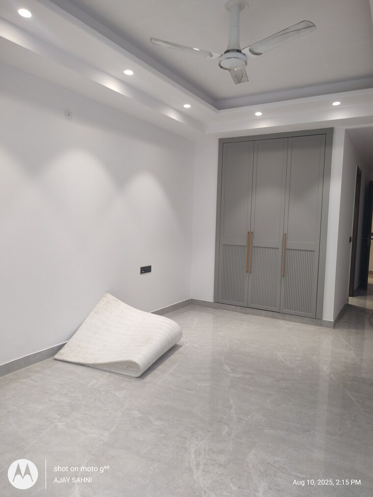 Room, vasant kunj 4 Bedroom 3200 Sq.Ft. Builder Floor In Vasant Kunj Delhi 9062985