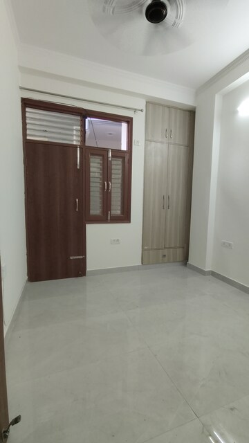 Room in 1 BHK Builder Floor at Saket – for Rent
