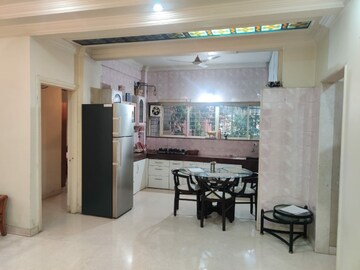 Team Area in 3 BHK Apartment at Deccan Gymkhana – for Rent