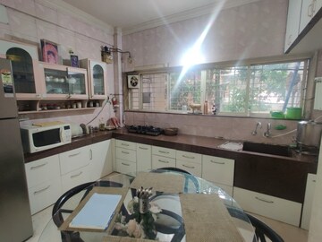 Kitchen in 3 BHK Apartment at Deccan Gymkhana – for Rent