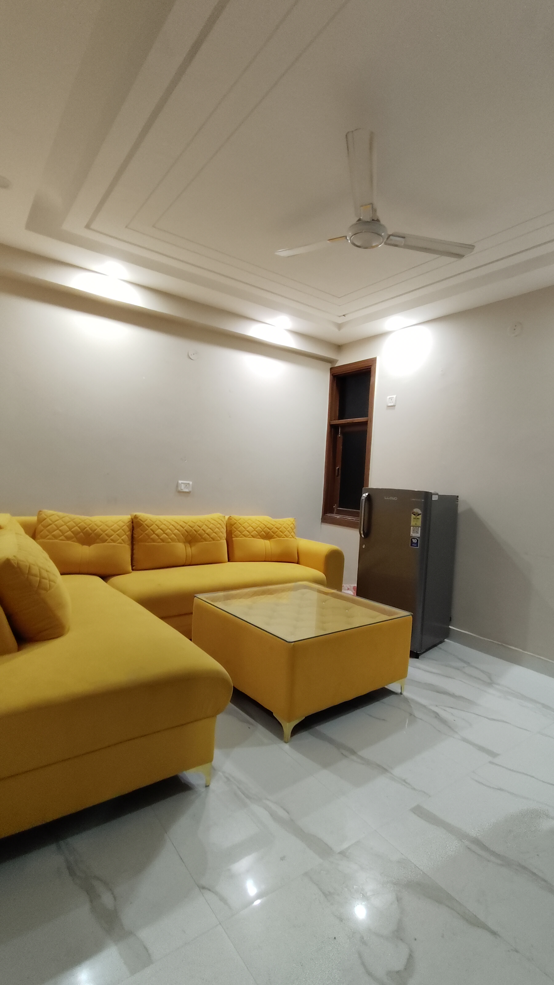 1 BHK Builder Floor For Rent in Freedom Fighter Enclave 