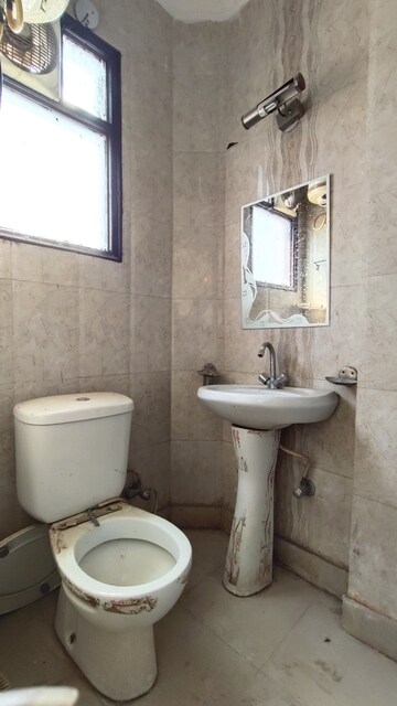 Bathroom in 2 BHK Builder Floor at Saket – for Rent