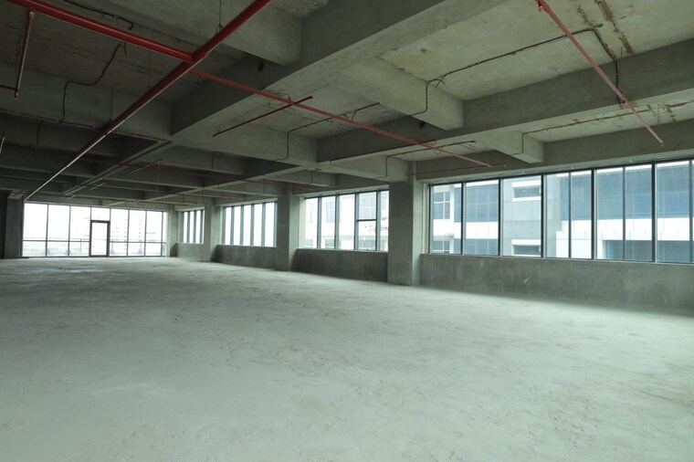  Parking, sector 63 Commercial Office Space 120000 Sq.Ft. In Sector 63 Noida 9063009