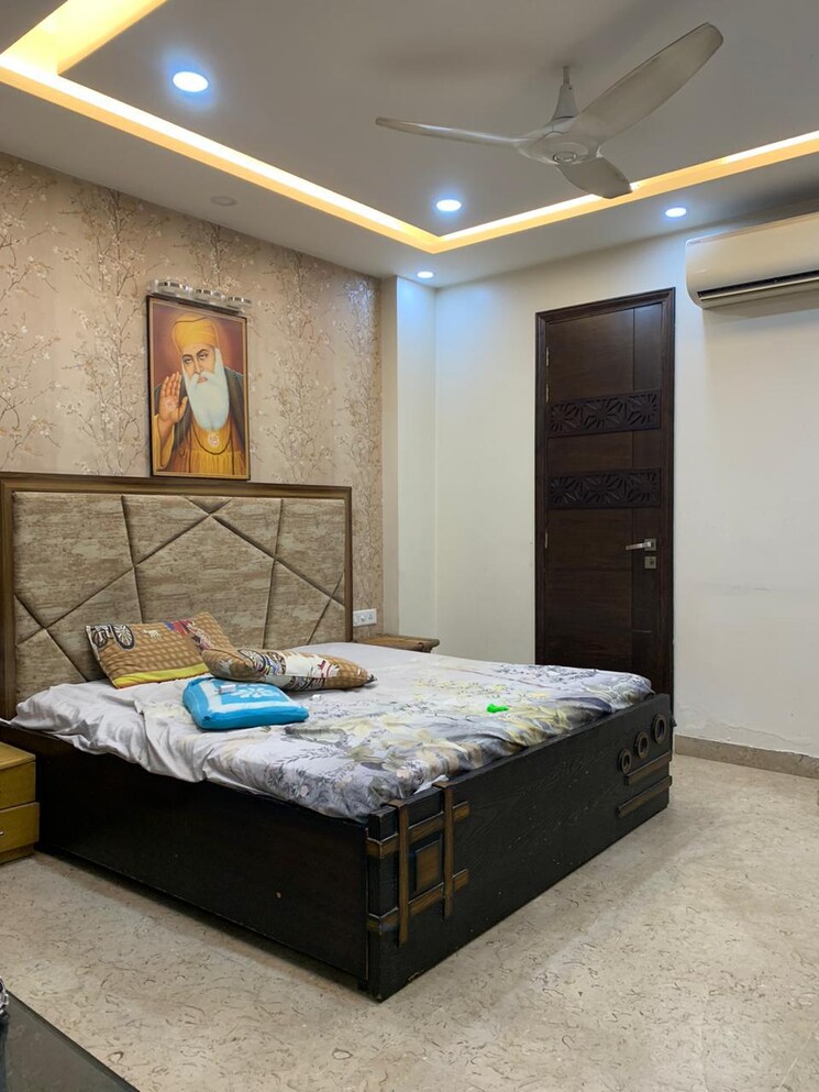 Bedroom, navbharat-apartments 3 Bedroom 1500 Sq.Ft. Builder Floor In Paschim Vihar Delhi 9063047