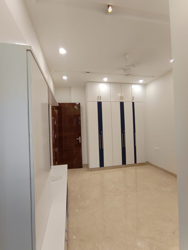 Cover Image, triveni-apartments-cghs 3 Bedroom 1200 Sq.Ft. Apartment In Paschim Vihar Delhi 9063053