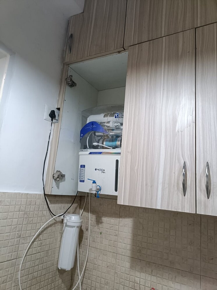 Bathroom, amrapali-sapphire 3 Bedroom 1390 Sq.Ft. Apartment In Sector 45 Noida 9063070