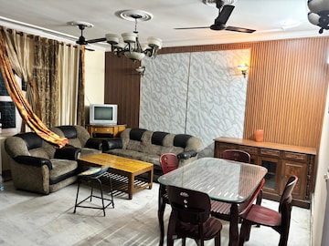 Gym in 3 BHK Apartment at SDS NRI Residency, Sector 45 – for Rent