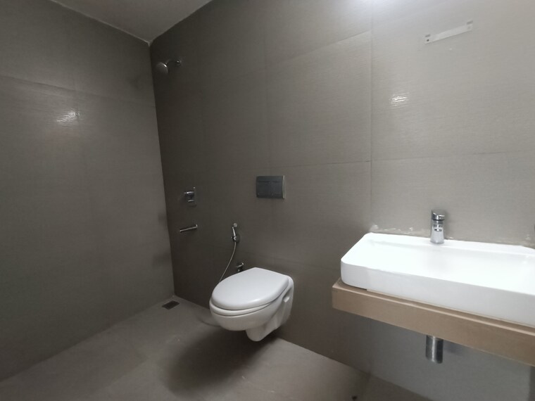 Bathroom, akshar-alvario 3 Bedroom 1820 Sq.Ft. Apartment In Seawoods Navi Mumbai 9063095