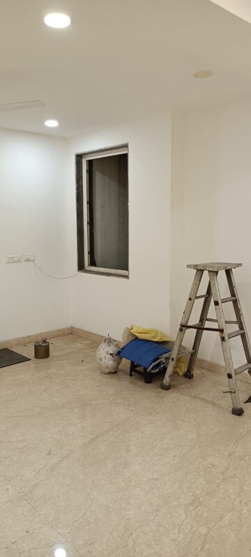 Staircase in 3 BHK Builder Floor at Panchsheel Enclave – for Rent