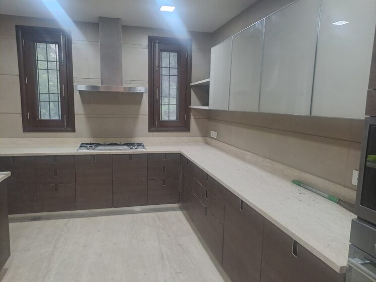Kitchen, safdarjung enclave 4 Bedroom 2700 Sq.Ft. Builder Floor In Safdarjung Enclave Delhi 9063109