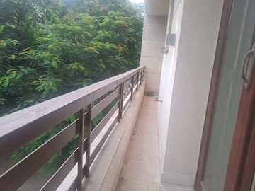 Balcony in 4 BHK Builder Floor at Safdarjung Enclave – for Rent