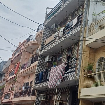 6+ BHK Independent House For Sale in Sector 27