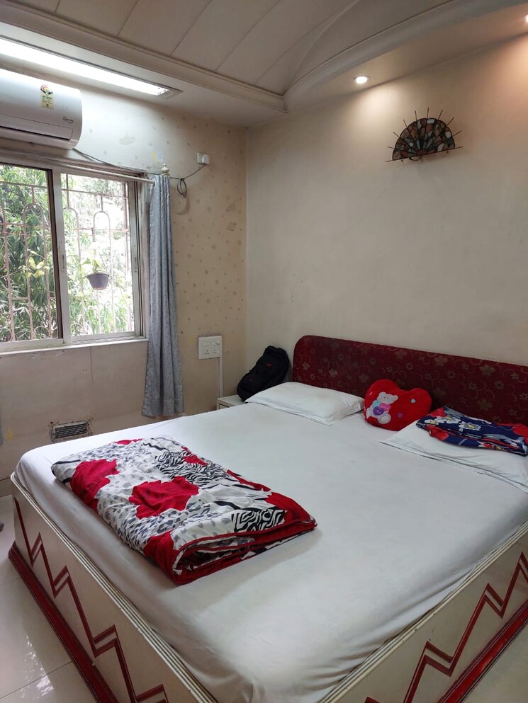 Bedroom, koregaon park Pg For Girls In Koregaon Park 9063111