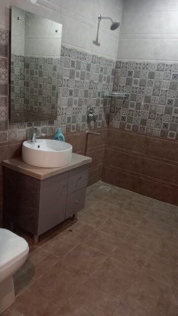 Bathroom in 3 BHK Builder Floor at Sector 14 – for Rent