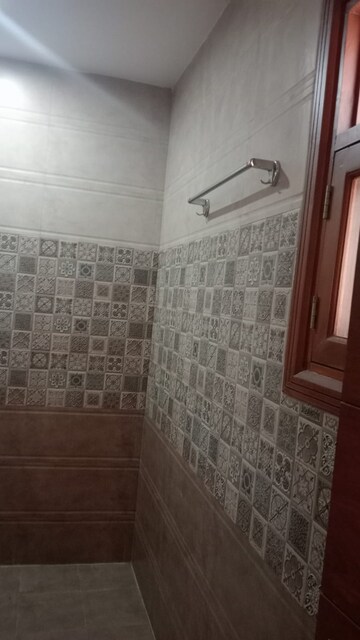 Bathroom in 3 BHK Builder Floor at Sector 14 – for Rent
