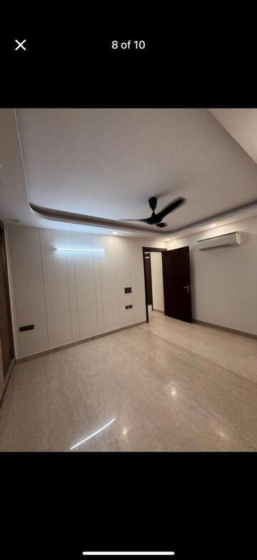 Room in 3 BHK Builder Floor at Kalkaji – for Rent