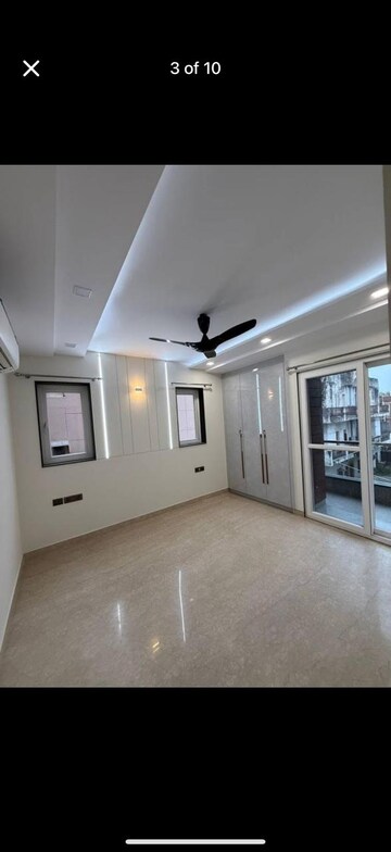 Room in 3 BHK Builder Floor at Kalkaji – for Rent