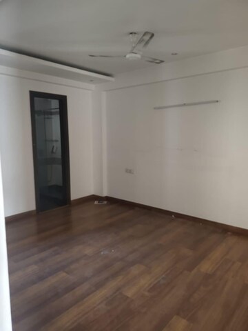 Room in 2 BHK Builder Floor at Chittaranjan Park – for Rent